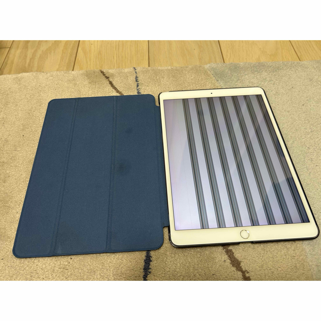 Apple - iPad Pro (10.5インチ) シルバー 64GB(ジャンク品)の通販 by