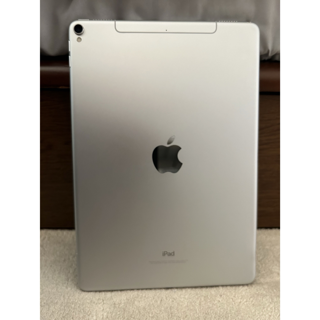 Apple - iPad Pro (10.5インチ) シルバー 64GB(ジャンク品)の通販 by