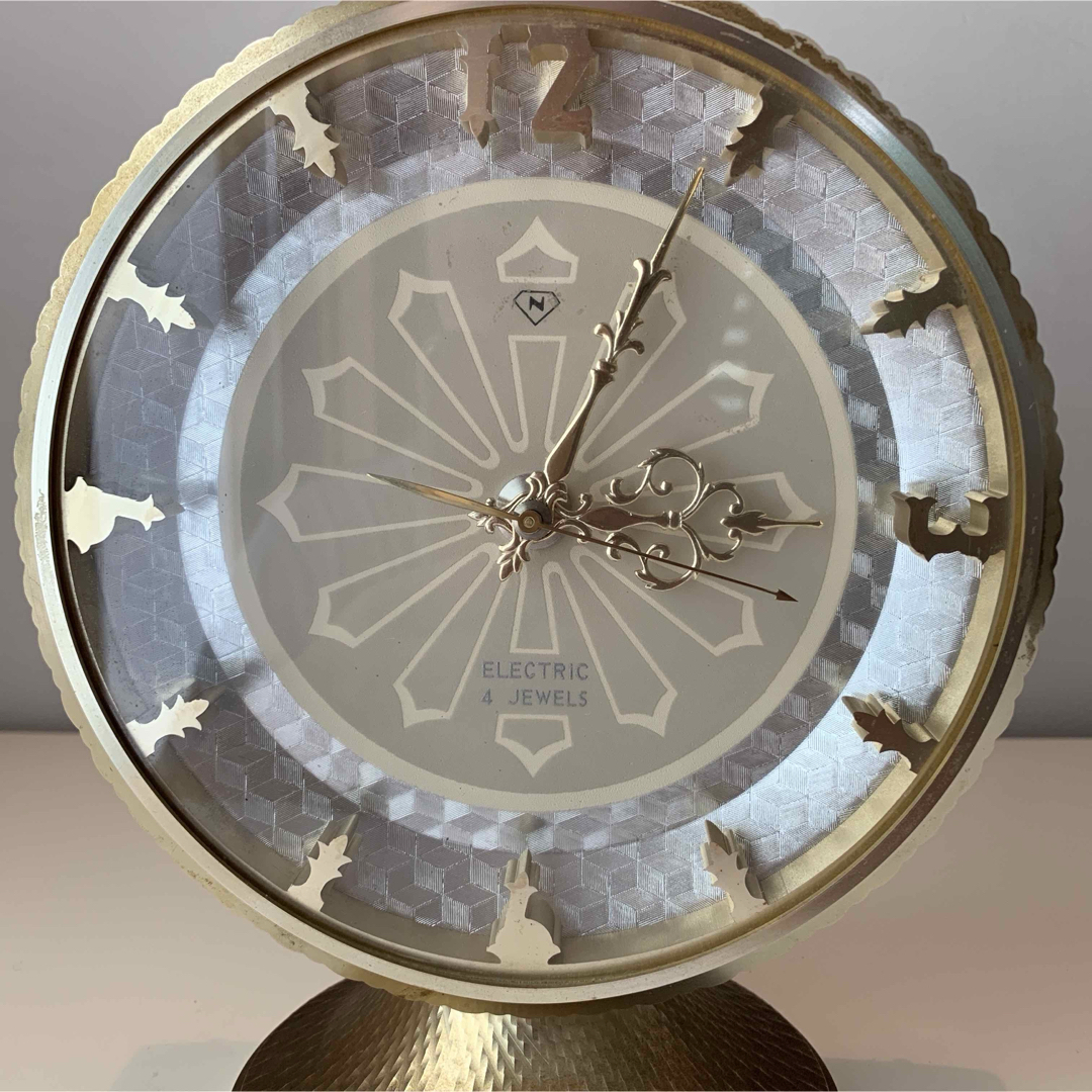 置き時計 電池式 昭和 レトロ アンティークの通販 by 66｜ラクマ