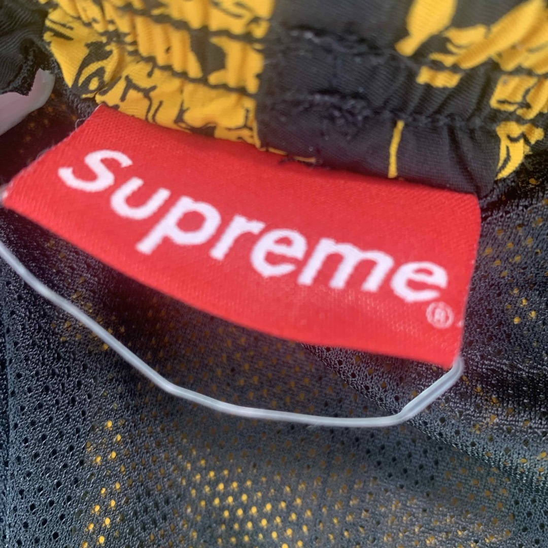 Supreme - supreme nylon water short black floral Sの通販 by 大阪