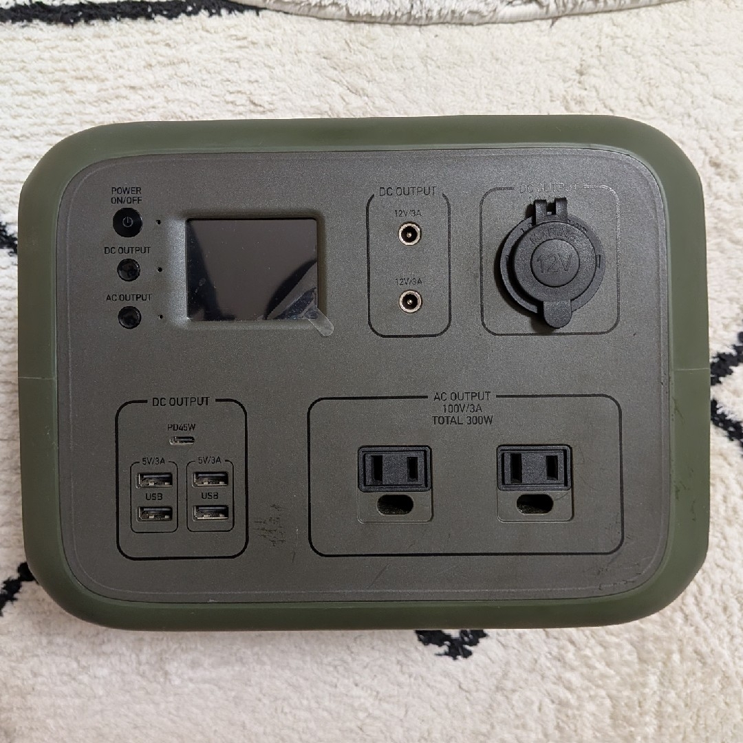 12インチ液晶一体型3TBHDD内蔵NVR500万画素カメラ2台+PTZ2台