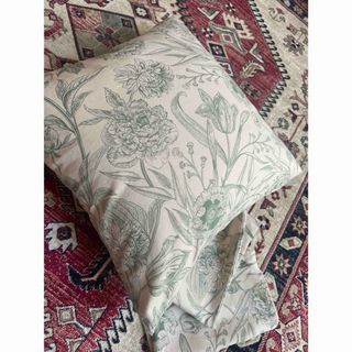 ZARA HOME（クッションカバー）のフリマアイテム一覧