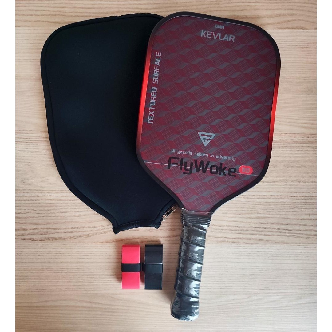 ピックルボール パドル KEVLAR ケブラー 赤い 黒 16mm Flyの通販 by