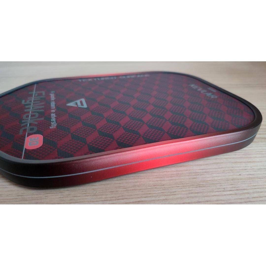 ピックルボール パドル KEVLAR ケブラー 赤い 黒 16mm Flyの通販 by