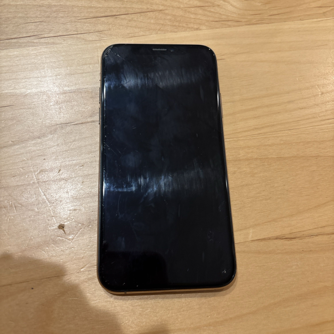 iPhone - iPhoneXs 本体 画面割れ有の通販 by paco's shop｜アイ