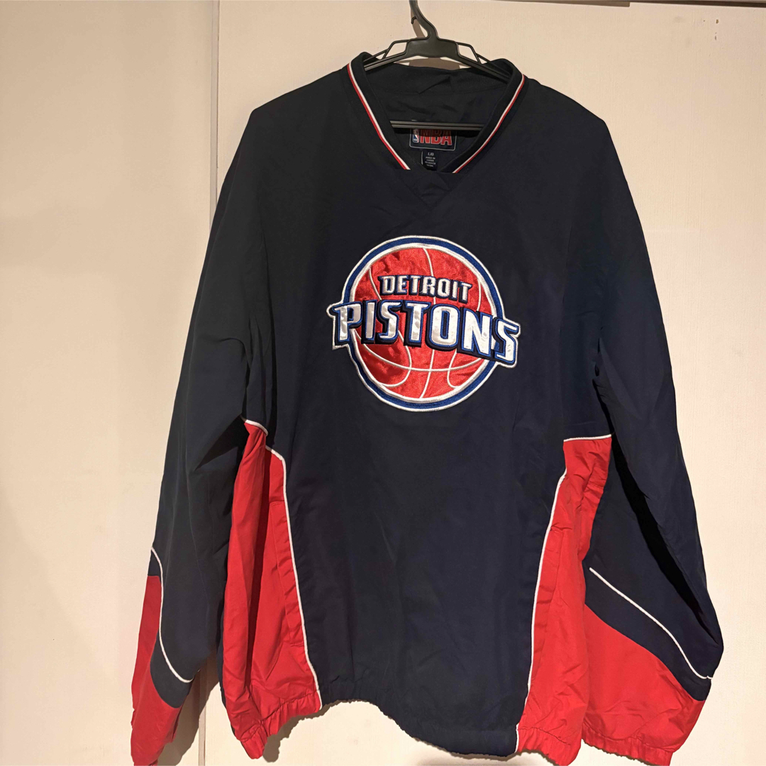 NBA デトロイト・ピストンズ Vネック プルオーバージャケット プロ