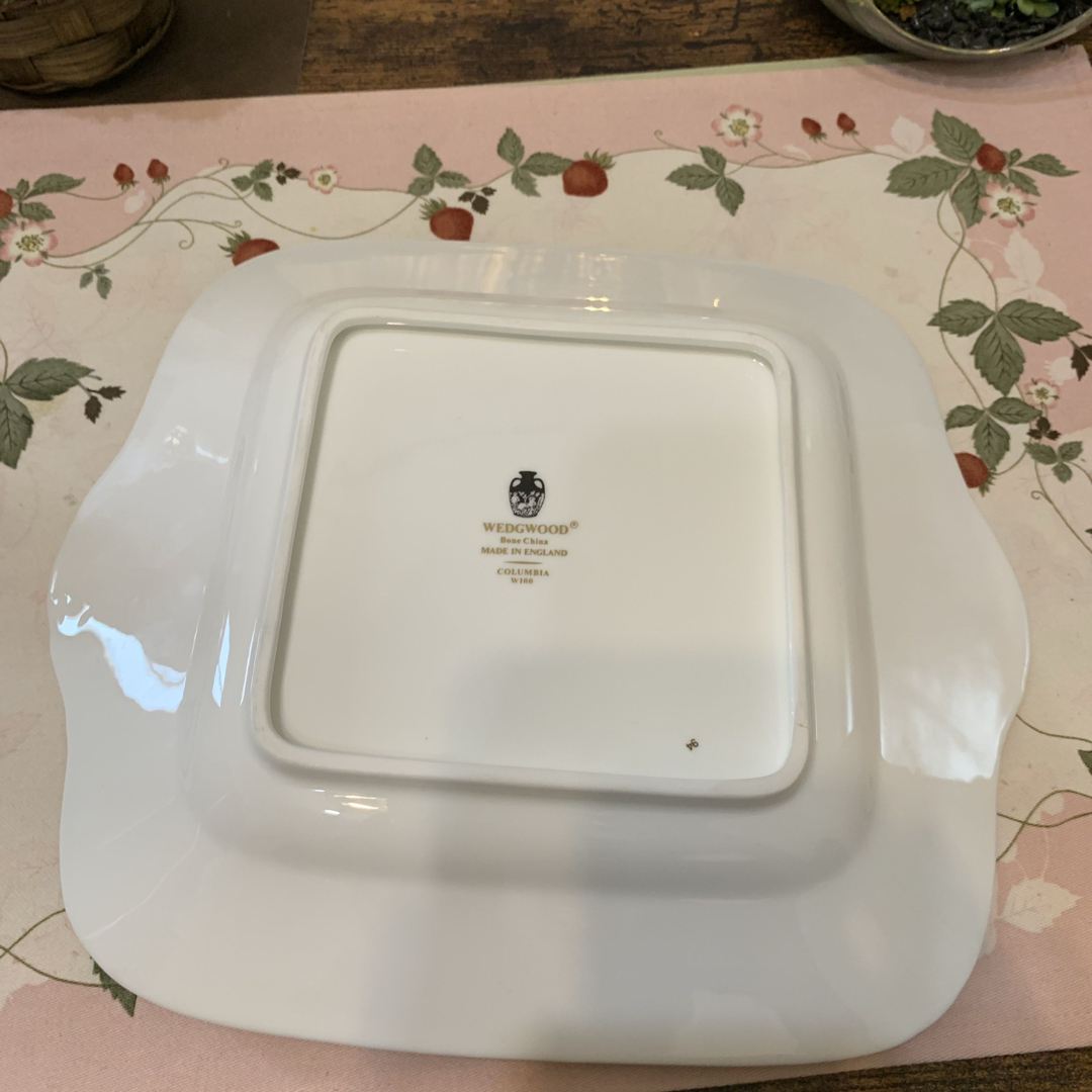 WEDGWOOD - ウェッジウッド コロンビア パウダー ブルー bbプレート