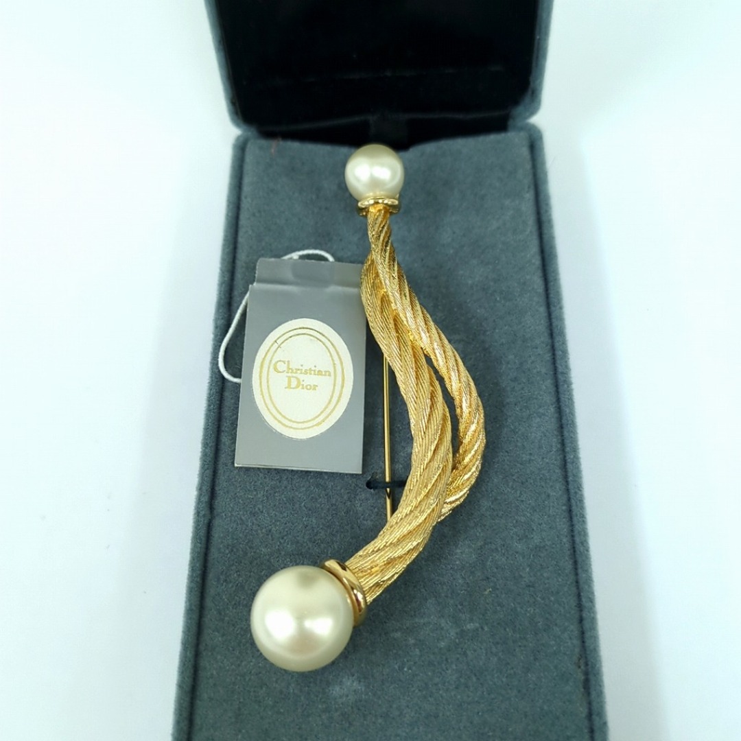 Christian Dior - クリスチャンディーオル フェイクパール ブローチ