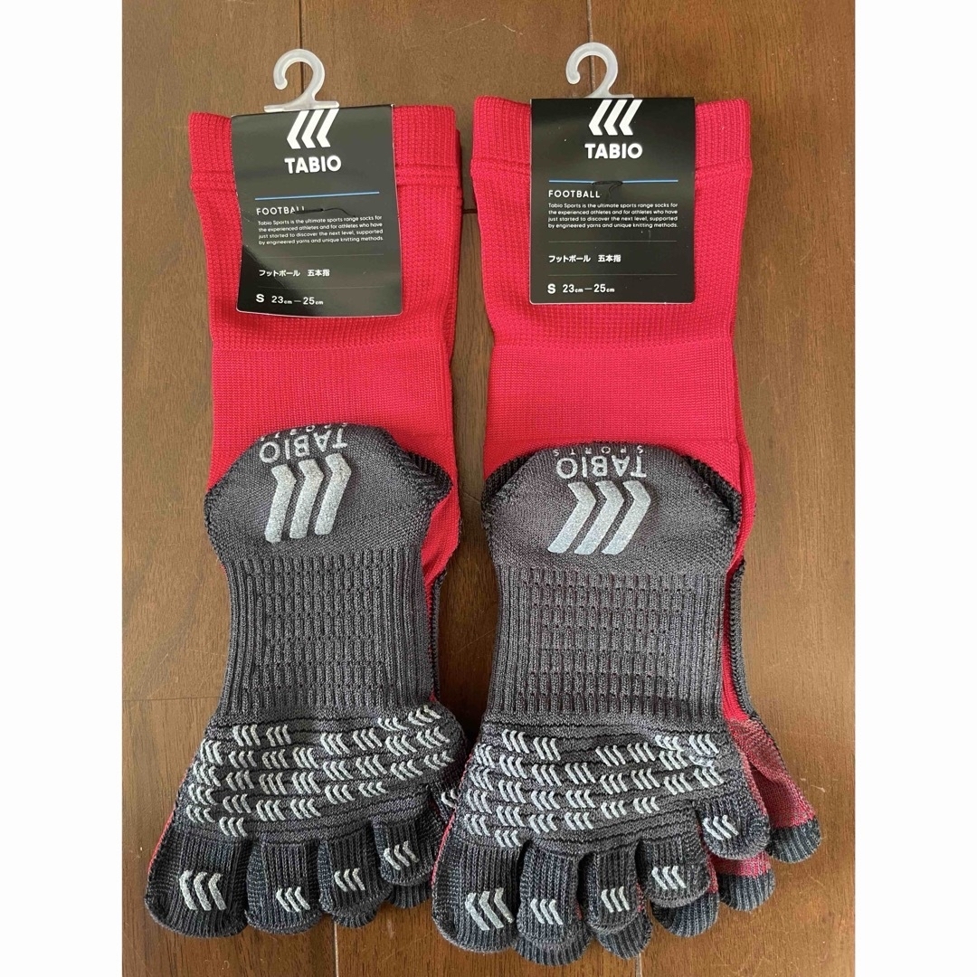 Tabio - タビオ5本指ソックスレッド2足セット⭐︎23㎝〜25㎝の通販 by