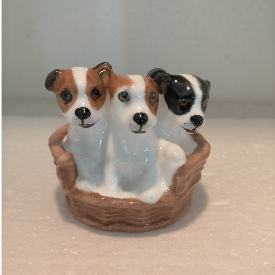 ロイヤルドルトン テリア バスケット