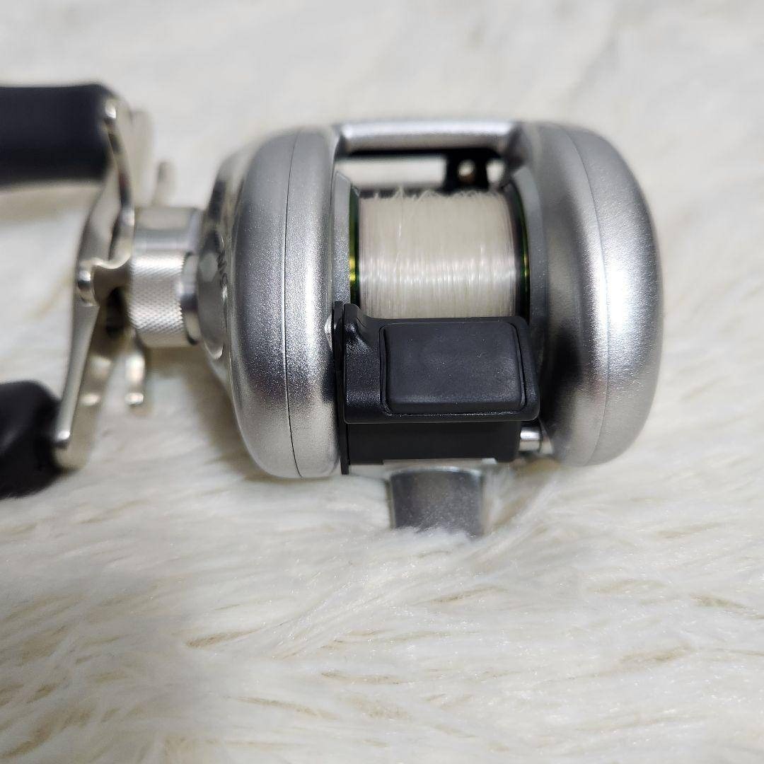 ほぼ新品】シマノ スコーピオン メタニウムMg 左巻き 00の通販 by ぽぬ