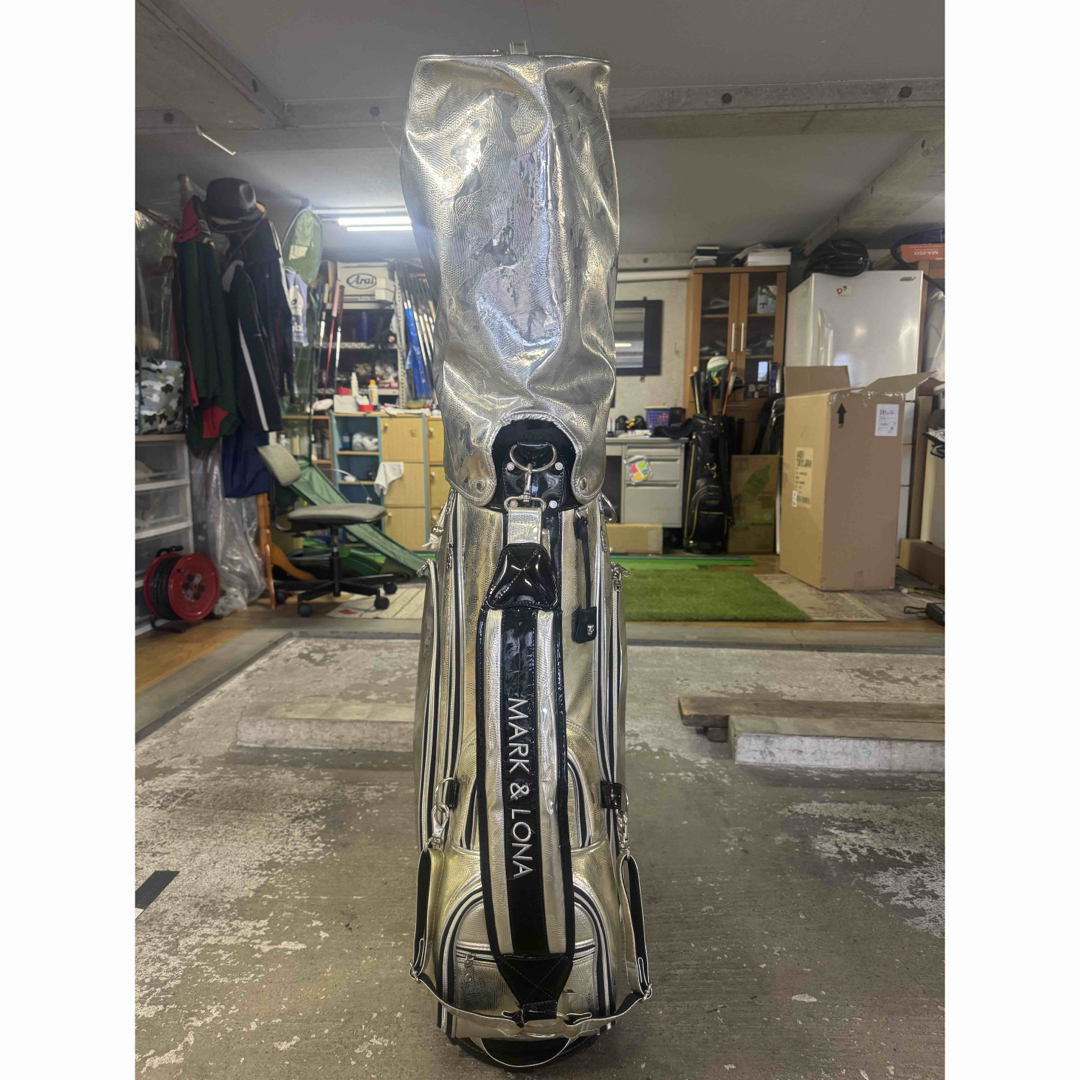 MARK&LONA - MARK & LONA メタリックシルバーゴルフバッグの通販 by