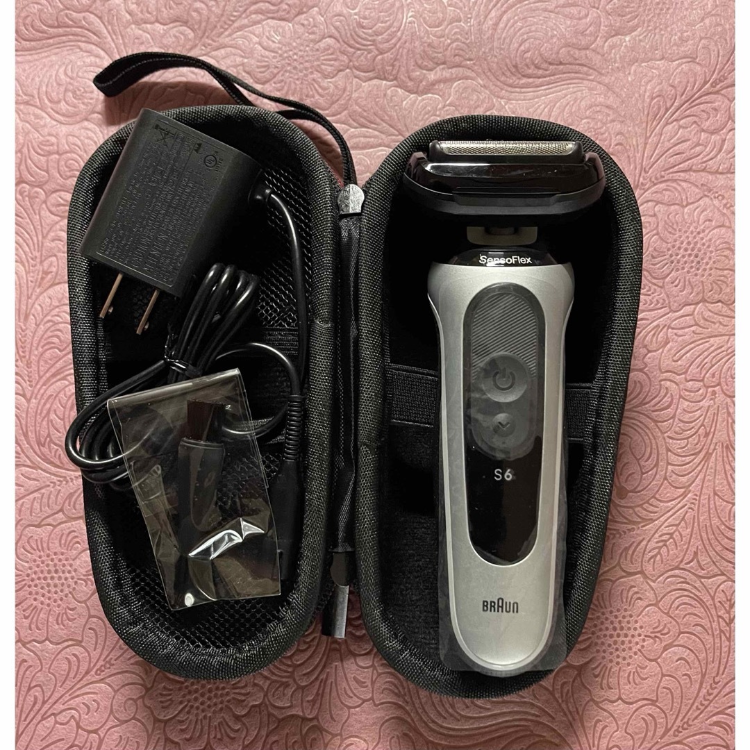 BRAUN - BRAUN Series6 現行型 人気機種 密着スイングヘッド新品未使用