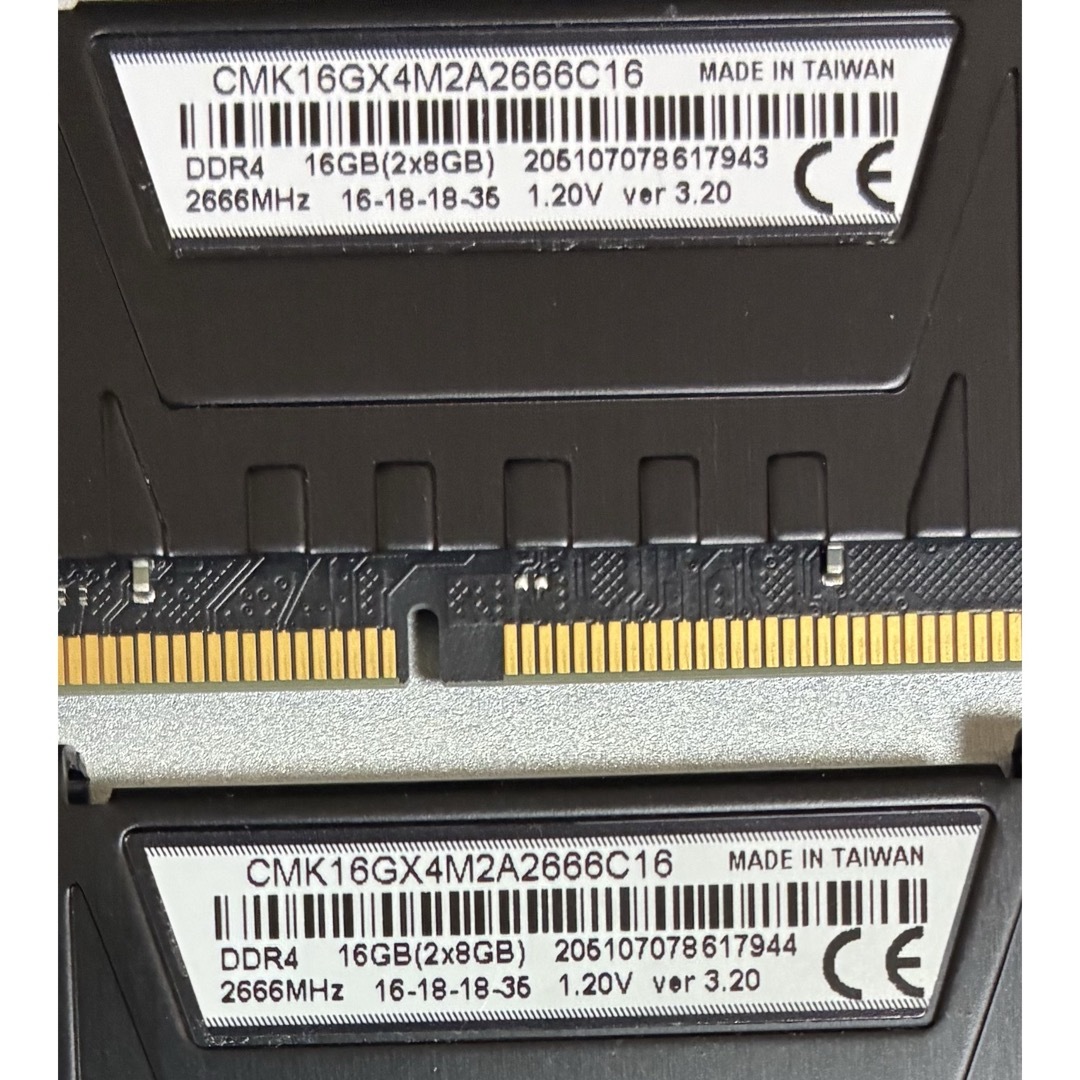 CORSAIR - 【中古】DDR4-2666 16GB(8GB×2枚) CORSAIRの通販 by SG