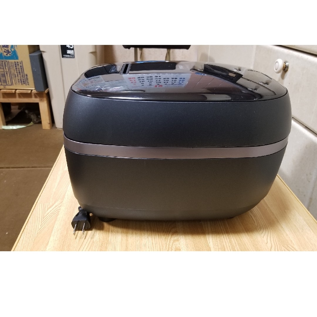 TIGER - ☆2020年製☆土鍋ご泡火炊き☆タイガー圧力IH炊飯器