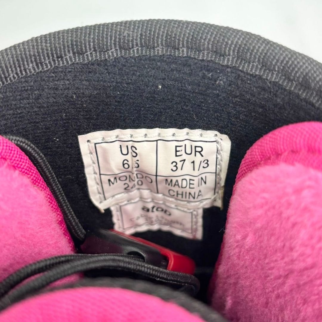 新品/訳あり】swivel スノーボードブーツ レディース 24cmの通販 by