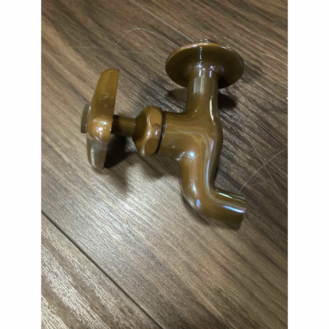 ブロンズメッキブラウンハンドル付きL字型蛇口