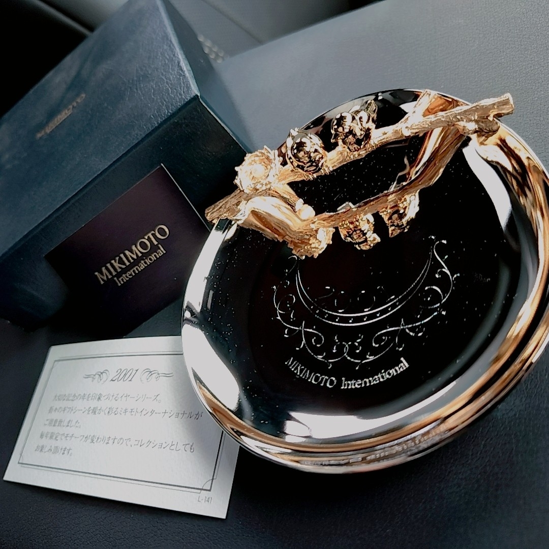 MIKIMOTO - 新品 MIKIMOTO ミキモトジュエリートレイ 2001 限定 箱付き