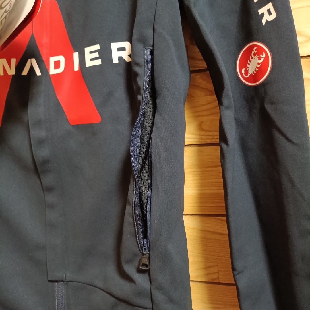 支給品 INEOS GRENADIERS PERFETTO RoS ジャケットの通販 by #さいくる