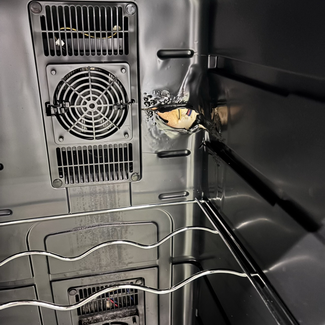 569 コンポジット ワインセラー 小型 右開き 78Lの通販 by 美品中古