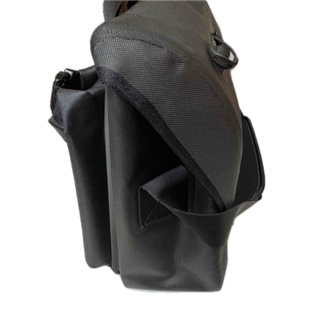 BROMPTON - BROMPTON Messenger Waterproof Bag Black の通販 by イク