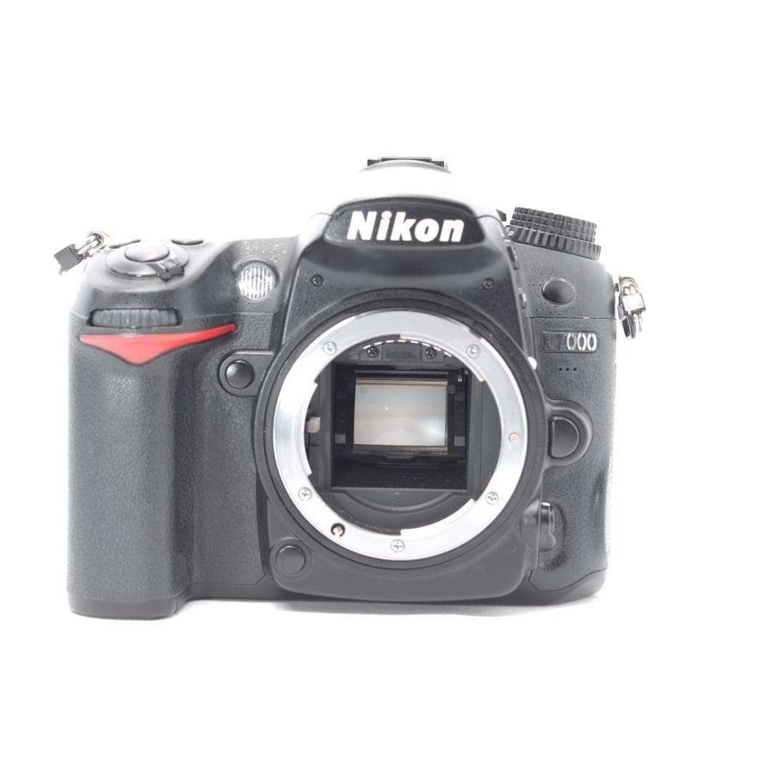 ✨初売り✨Nikon D7000 ダブルレンズ✨超望遠✨三脚✨ ✨クリスマス