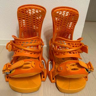 BURTON（バインディング ・ オレンジ/橙色系）のフリマアイテム一覧