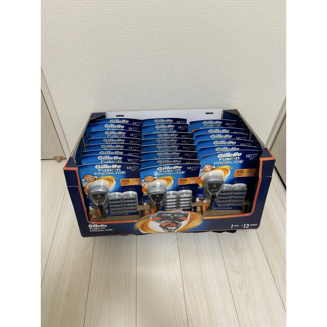 Gillette - ジレット フュージョン 本体(刃付き) 替刃13個✖️6個