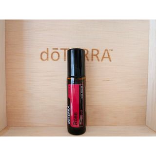 doTERRA - doTERRA アロマタッチトレーニングキットの通販 by くまた's