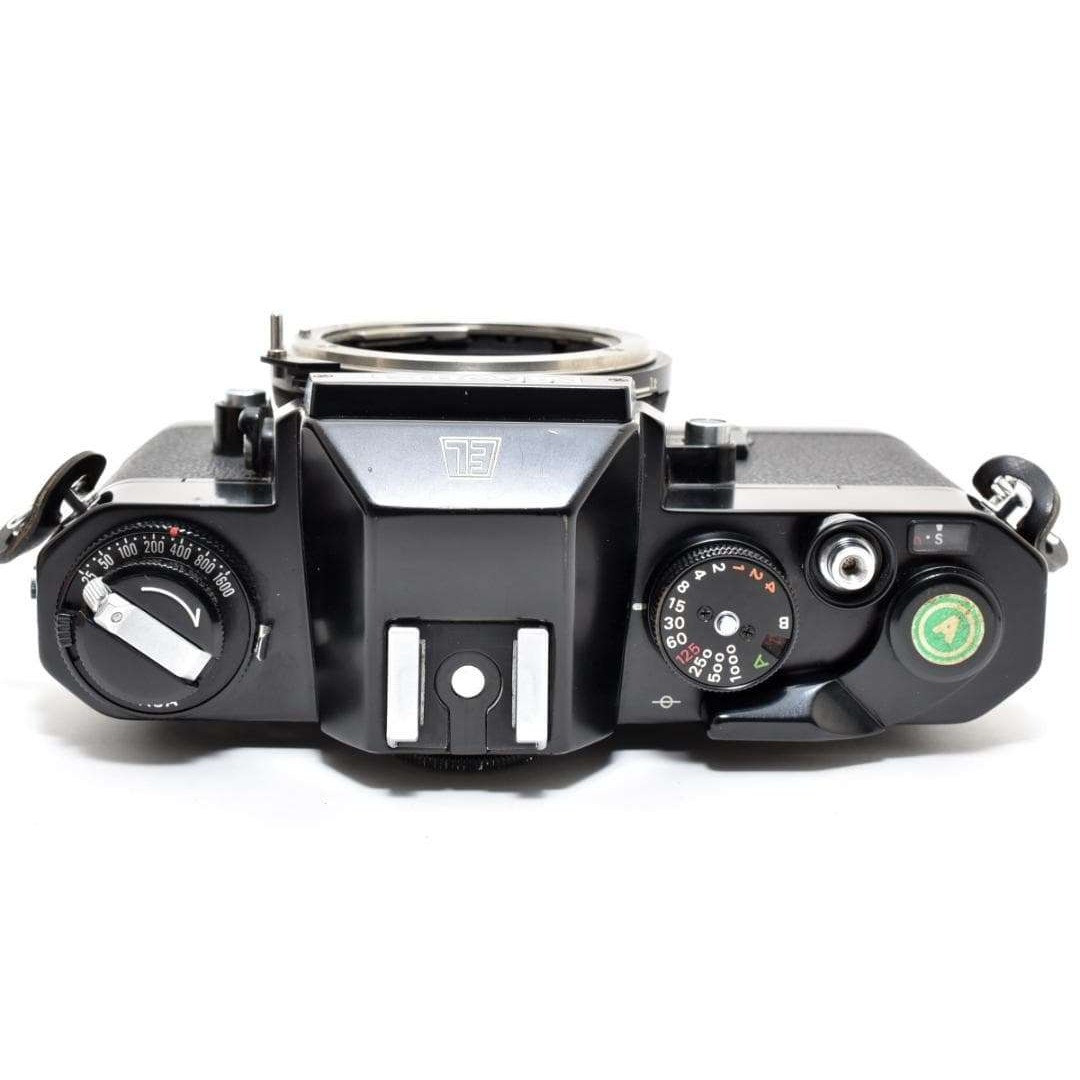 Nikon - 美品 NIKON Nikomat EL ブラック モルト新品交換済 H302の通販