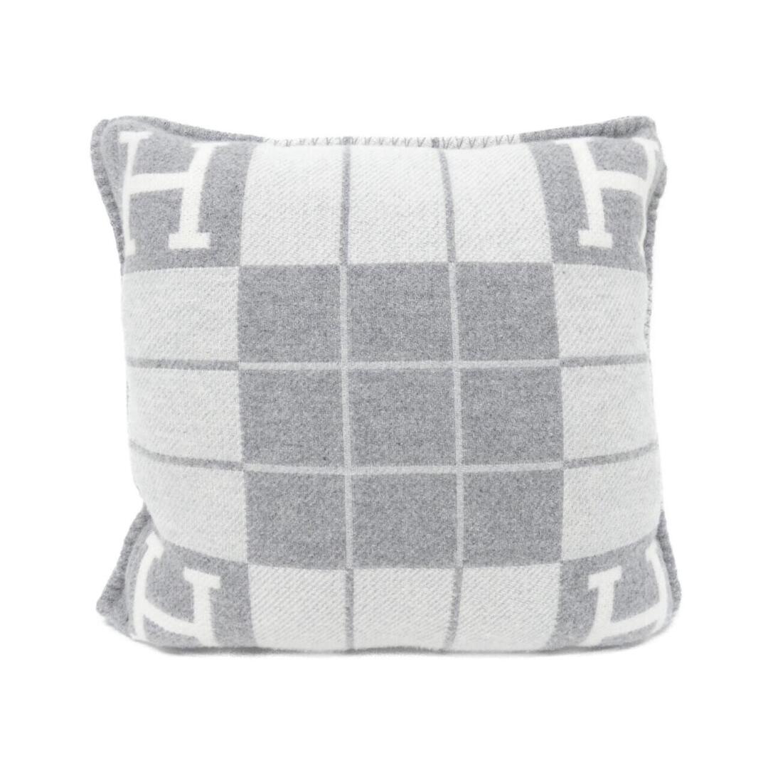 HERMES - エルメス アヴァロン3 PM 52×52 102666M クッションの通販 by