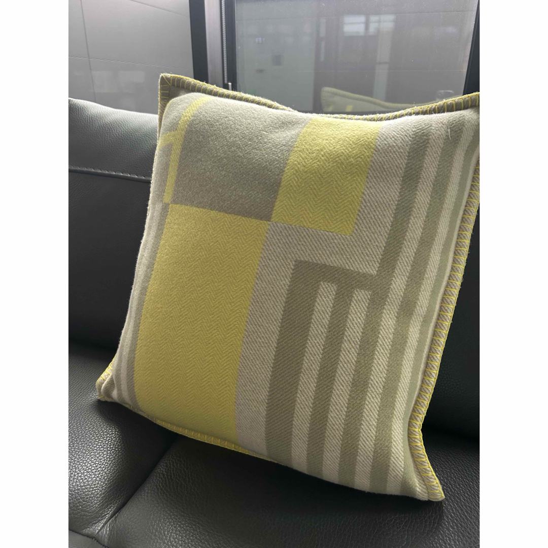 HERMES - 【美品】エルメス アヴァロンPM クッション カシミヤ混の通販