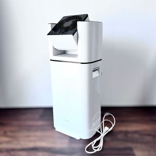 アイリスオーヤマ - スチーム式加湿器 KHM-MHU601-Cの通販 by たかたか