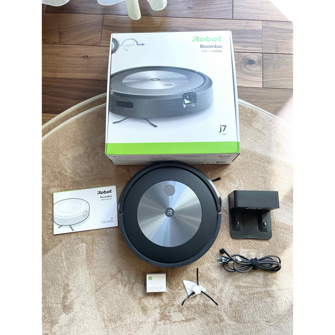 iRobot - ルンバ本体 ＋付属品 j7 iRobot Roomba j715860の
