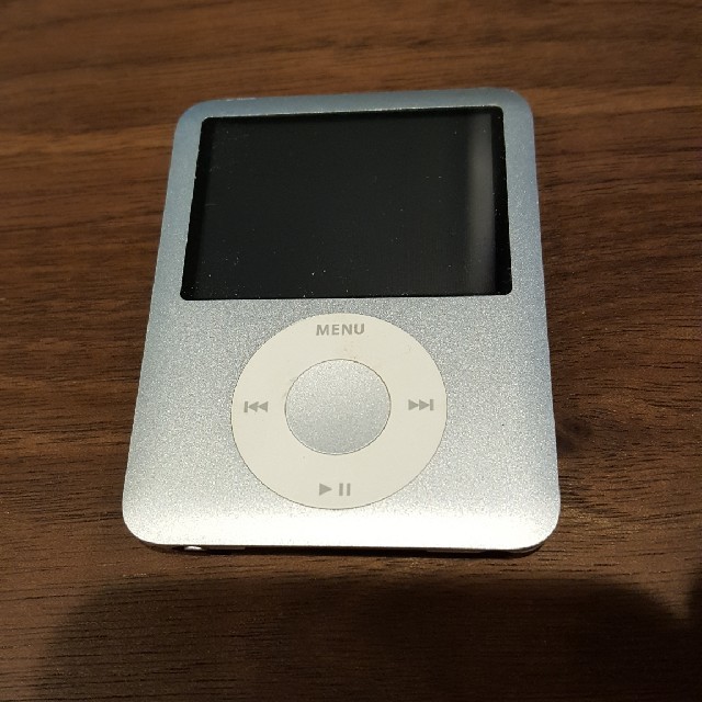 Apple - 【送料込！】iPod nano 4GB シルバー♪アイポッドナノの通販