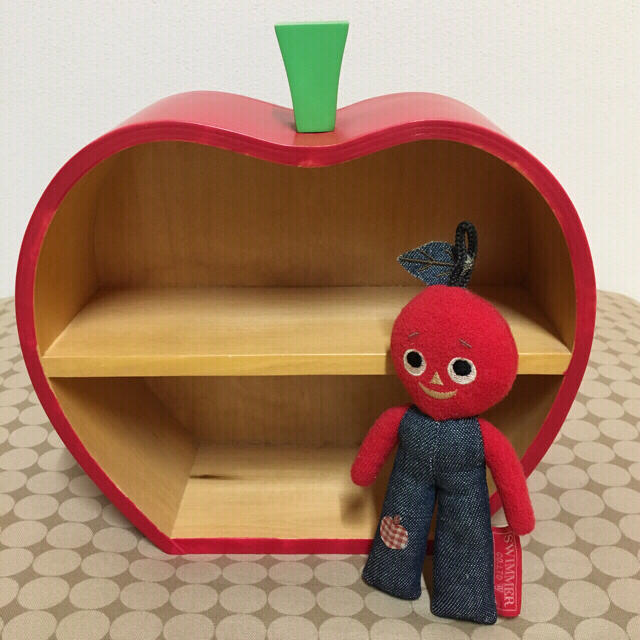 SWIMMER - スイマー りんご型飾り棚の通販 by まろまろ's shop