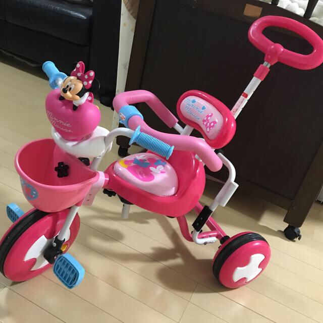 アイデスカーゴ ミニーちゃん三輪車の通販 by かのままショップ｜ラクマ