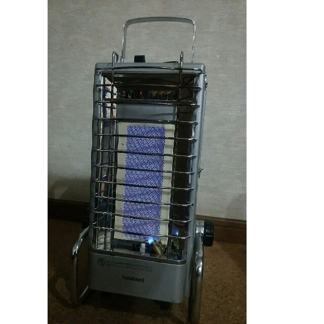 Iwatani - 希少！メーカー廃盤品 イワタニ カセットヒーター CB-8の