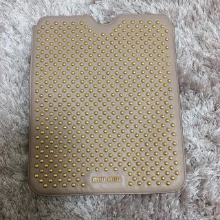 MIU MIU（iPadケース）のフリマアイテム一覧