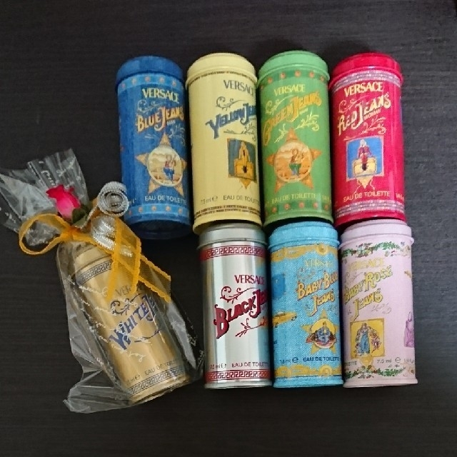 VERSACE - 未使用☆ヴェルサーチ香水レッドジーンズ(ベルサーチ