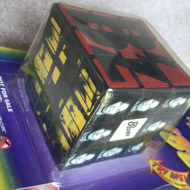 B'z ルービックキューブ 非売品の通販 by ムジナ's shop｜ラクマ