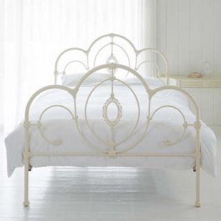 LAURA ASHLEY（ベッド/マットレス）のフリマアイテム一覧