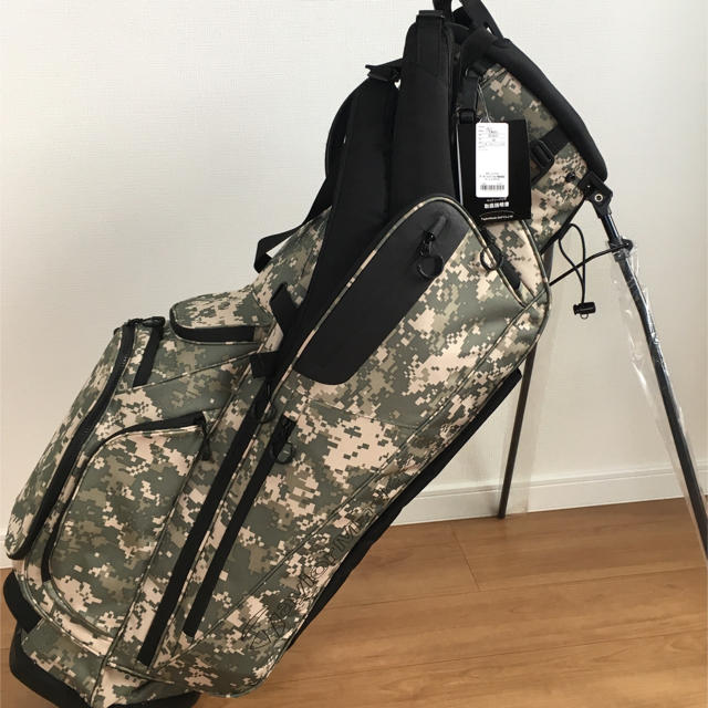 TaylorMade - 新品 TaylorMade スタンドキャディバッグ 9.5型 LNQ53