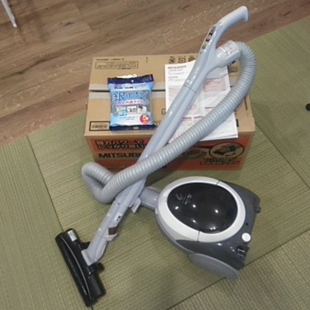 三菱 - 三菱掃除機 紙パック式の通販 by yuya's shop｜ミツビシならラクマ
