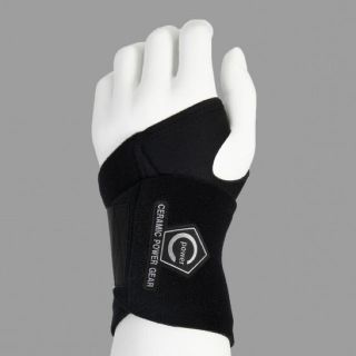 セラミックパワーギア リストガードの通販 by ランディー｜ラクマ