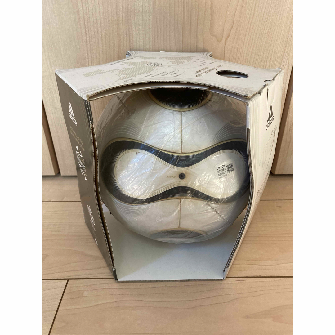 adidas - ラスト一つ チームガイスト サッカーボール 5号球 公式球