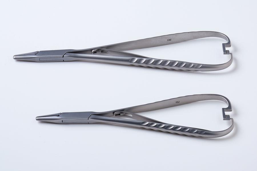 マチュー持針器｜持針器（1） | 看護roo![カンゴルー]