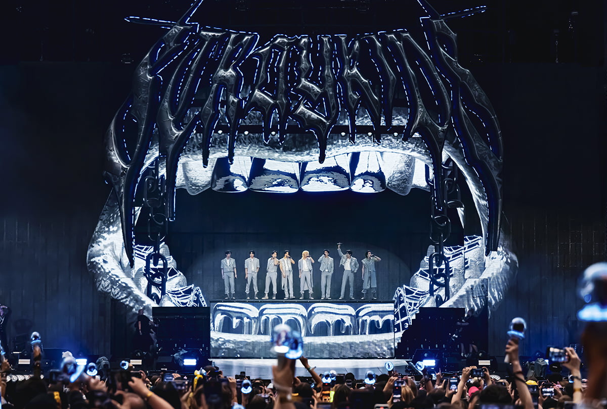 ストレイキッズ、K-POPアーティスト初のトッテナム・ホットスパー