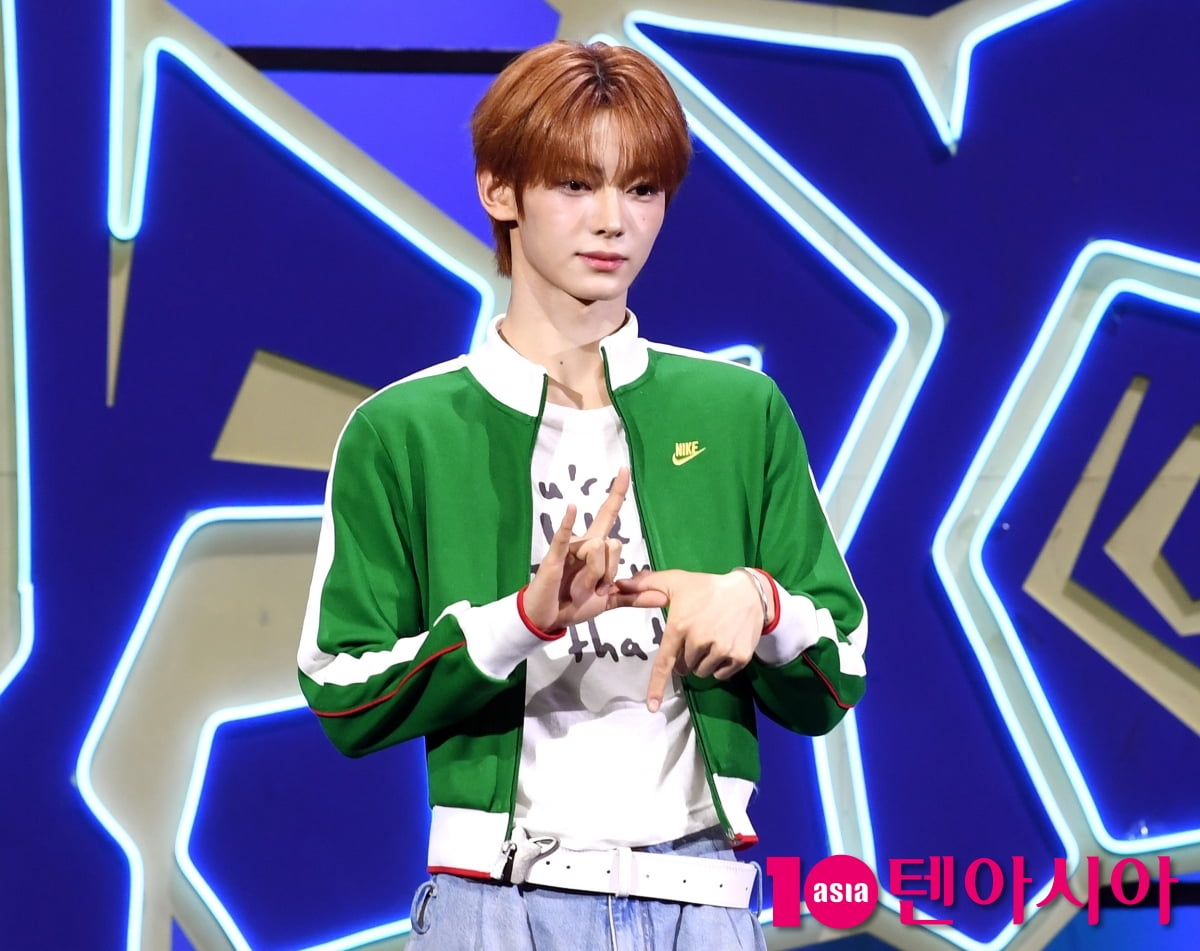 TWSのハンジン、ミニ4集『play hard』ショーケースに登場