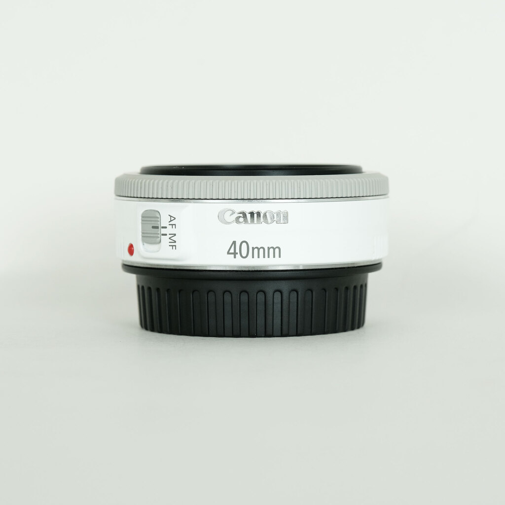 Canon EF40mm F2.8 STM ホワイトの出品 | ONE SCENE（ワンシーン）